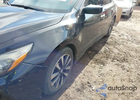 2018 Nissan Altima 2.5 Sv z USA, uszkodzony, nr VIN 1N4AL3AP7JC246607